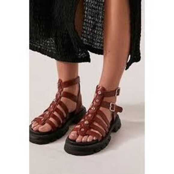 New Free  People Hadley Hammered Stud Sandals Size 38 - Picture 1 of 11